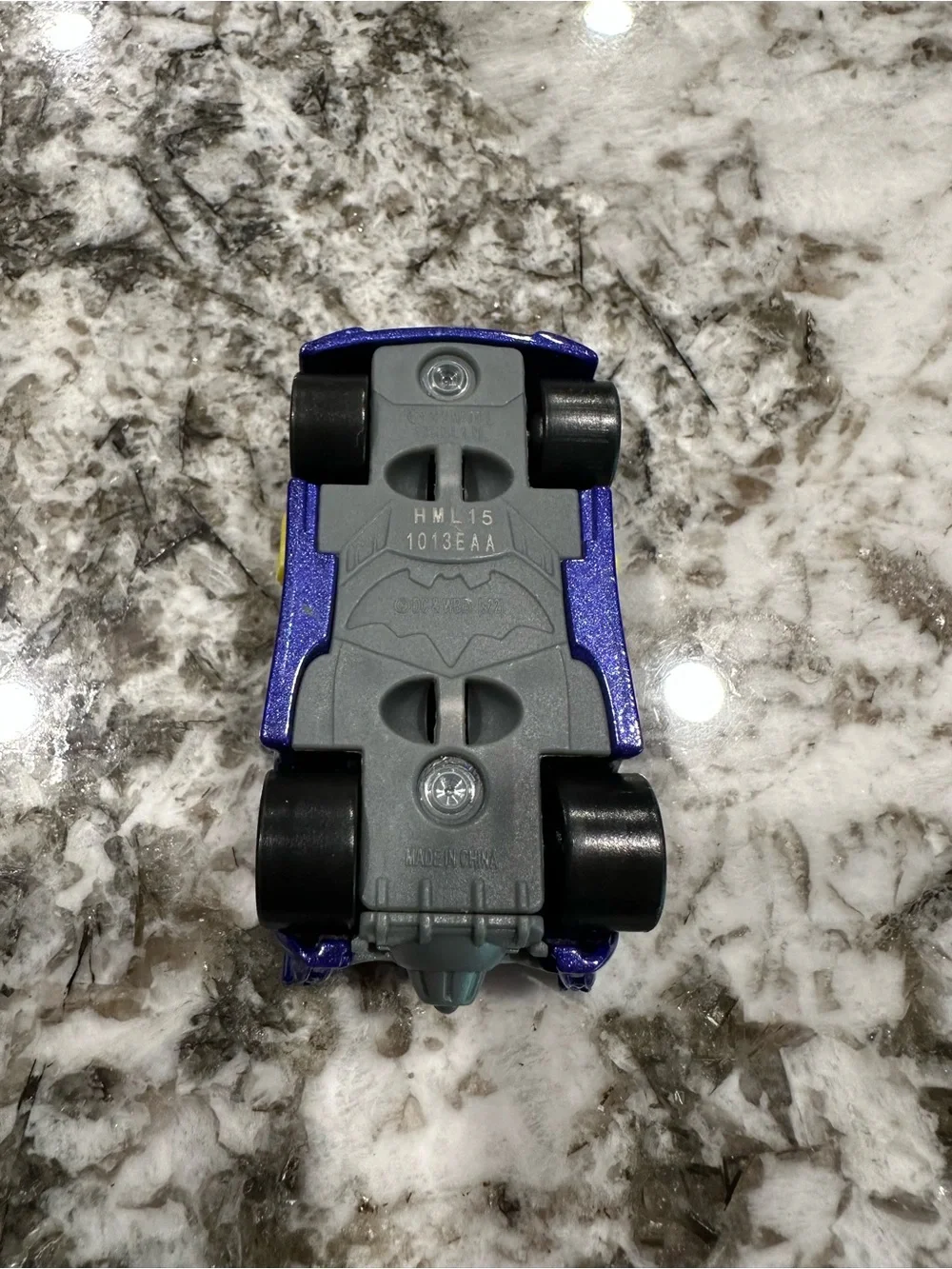 Mattel Batwheels Bam Sparkle Navy Bat-Theme Toy Car with Yellow Bat-Bar